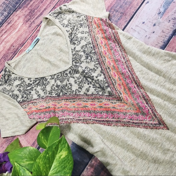 🌻SOLD🌻🔮BUNDLE ONLY🔮 Maurice’s Boho V-Neck Top - Picture 2 of 5